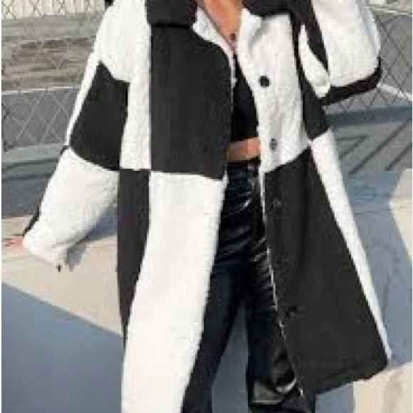 Stylish Black and White Women's Coat - Picture 5 of 6